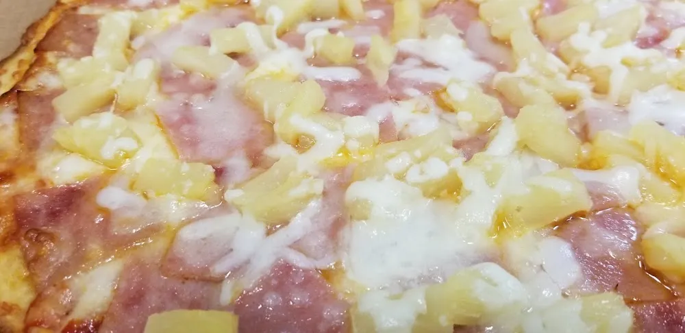 Hawaiian Pizza
